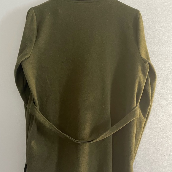 Unbranded women’s blazer,light weight fabric and semi-velvet.Pre-loved. - Picture 3 of 3